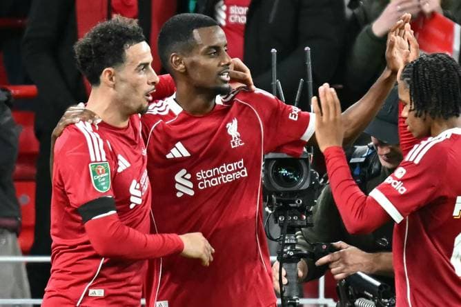 Ligapokal: Liverpool dank Ekitike im Achtelfinale