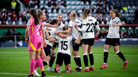 Den deutschen Nationalspielerinnen winken 120.000 Euro