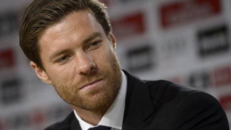 Fußball: Steuerprozess von Xabi Alonso in Madrid vertagt, Xabi Alonso spielte von 2009 bis 2014 für Real Madrid