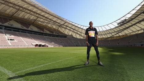 Sir Mo Farah posiert im WM-Stadion in Doha, Zielort des Marathons 2019