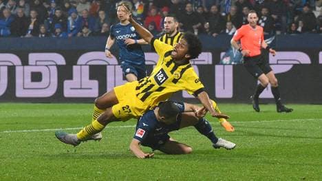 Bei dieser Szene um Karim Adeyemi gab es keinen Elfmeter