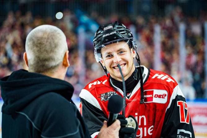 Erst zu spät, dann der Held