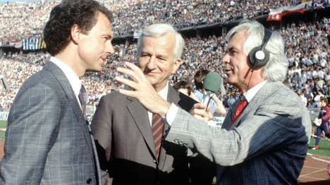 Dieter Kürten (r.) im Gespräch mit Franz Beckenbauer und Bundespräsident Richard von Weizsäcker beim DFB-Pokalfinale 1986