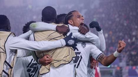 Thilo Kehrer (r.) wurde für die deutsche Nationalmannschaft nominiert