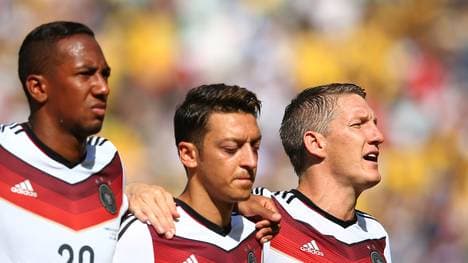 Mesut Özil verzichtet bei der Nationalhymne auf das Mitsingen 