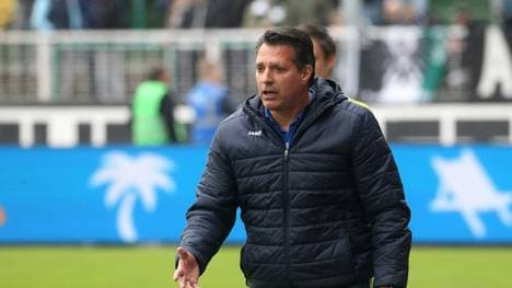 Alois Schwartz verliert bei seinem Hansa-Debüt