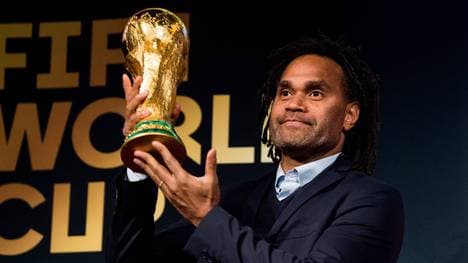 Christian Karembeu hat den WM-Pokal nicht nur ein Mal in der Hand gehabt