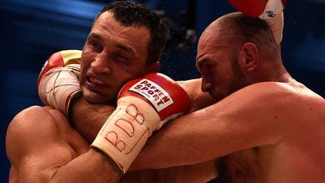 Wladimir Klitschko (l.) wurde am 28. November von Tyson Fury entthront