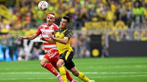 Anselmino (r.) überzeugte bei seinem Debüt