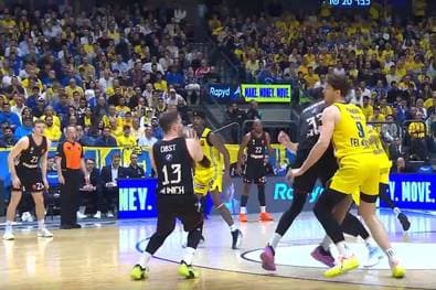 Obst-Show und Overtime-Krimi beim FC Bayern