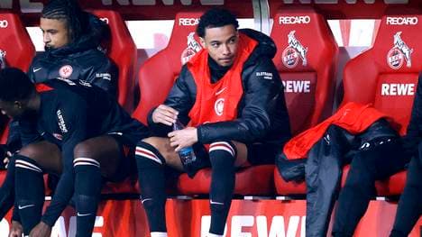 Hugo Ekitike auf der Auswechselbank