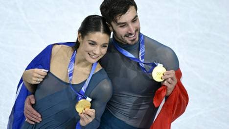 Die Eistanz-Olympiasieger sind in Prag dabei