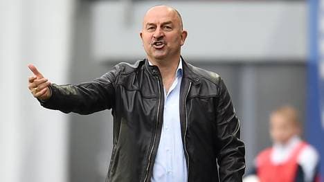 Stanislaw Tschertschessow trainierte zuletzt Legia Warschau