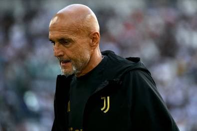 Juve müht sich zum Auftaktsieg
