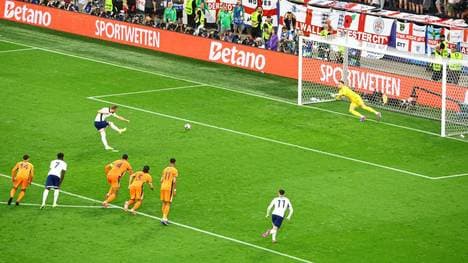 Harry Kane verwandelt seinen Elfmeter gegen die Niederlande sicher
