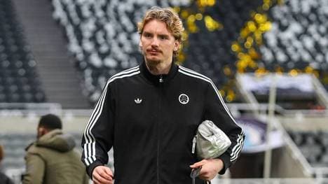 Nick Woltemade sitzt nur auf der Bank