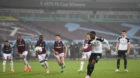 Ademola Lookman bei seinem Fehlschuss