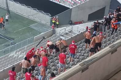 Nach Fan-Krawallen: "Konsequenzen, die wir alle noch nicht absehen können"