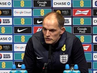 Ohne Harry Kane auf dem Platz erwies sich England im Testspiel gegen Japan als harmlos. Trainer Thomas Tuchel betont die Wichtigkeit des Bayern-Stars.