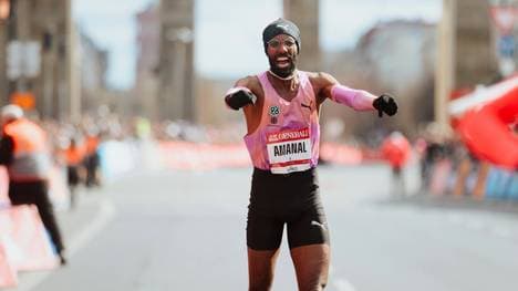 Großer Jubel: Läufer Amanal Petros