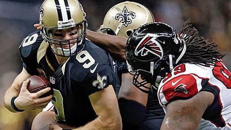 Quarterback Drew Brees hatte gegen die Falcons einen schweren Stand