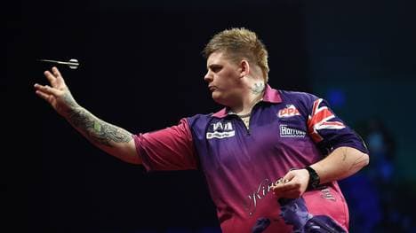 Corey Cadby schlägt Phil Taylor in Auckland