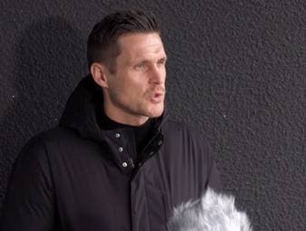 Auch die Bundesliga bleibt nicht von der Omikron-Variante verschont. Der BVB-Verantwortliche Sebastian Kehl erklärt, wieso ausgerechnet sein Klub trotz der hohen Zahlen eine gute Figur macht.