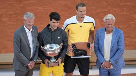 Zverev (2.v.r.) zollte Alcaraz (2.v.l.) großen Respekt