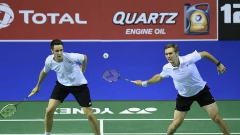 Mark Lamsfuß (l.) ist positiv auf Corona getestet worden