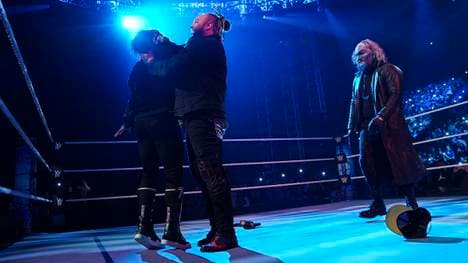 Bray Wyatt (M.) und der mysteriöse Uncle Howdy forderten bei WWE SmackDown Brock Lesnar und Bobby Lashley heraus