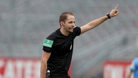 Martin Thomsen musste kurzfristig als Schiedsrichter-Assistent einspringen