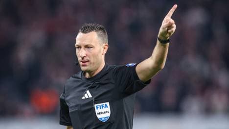 Schiedsrichter Sven Jablonski leitet das DFB-Pokalfinale 