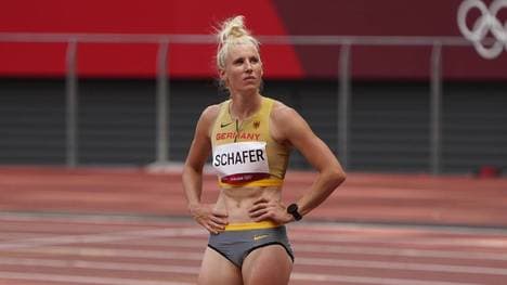 Carolin Schäfer liegt vor der letzten Disziplin auf Platz sieben