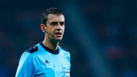 Viktor Kassai wird das Eröffnungsspiel der EM 2016 in Frankreich leiten