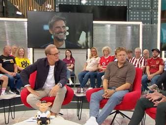 Jürgen Klopp zeigt sich seit seinem Amtsantritt als Bundestrainer regelmäßig in Stadien und bei Vereinen. Damit setzt er auf eine Präsenz, die viele bei seinem Vorgänger Julian Nagelsmann vermisst haben.