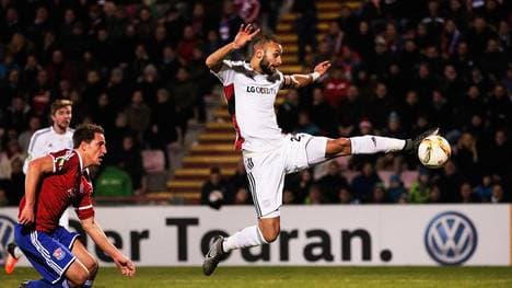 SpVgg Unterhaching v Bayer Leverkusen - DFB Cup