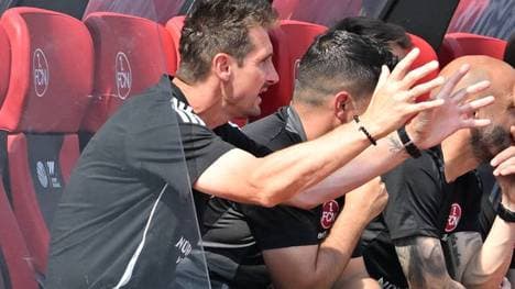 Trainer Miroslav Klose erlebte mit dem 1. FC Nürnberg gegen den 1. FC Magdeburg eine hohe Niederlage