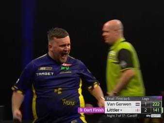 Luke Littler ist auch am siebten Spieltag der Premier League of Darts das Maß aller Dinge und spielt im Finale das perfekte Leg.