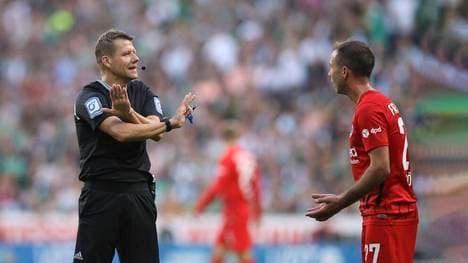 Kein leichter Job: Schiedsrichter Patrick Ittrich fordert mehr Respekt und Anerkennung