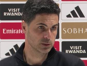 Der Arsenal FC hat mit einem knappen 1:0-Sieg gegen den Newcastle United ein starkes Zeichen im Titelrennen gesetzt und die Tabellenführung in der Premier League zurückerobert. Trainer Mikel Arteta bleibt trotz der Spitzenposition vorsichtig und betont, wie anspruchsvoll und hart umkämpft der Kampf um die englische Meisterschaft ist.