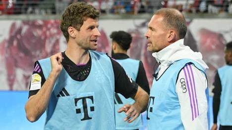 Thomas Müller mit Dr. Holger Broich
