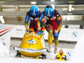 Hier sind alle Infos rund um die bekanntesten Strecken des Wintersports Bobfahren.