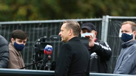 Horst Heldt ist nach der Niederlage gegen die Bayern recht guter Dinge
