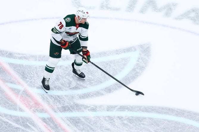 Sturm glänzt bei Minnesota-Sieg