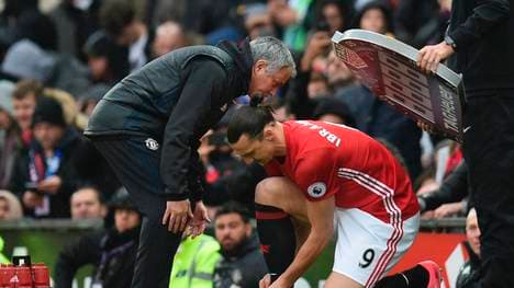 FBL-ENG-PR-MAN UTD-CHELSEA