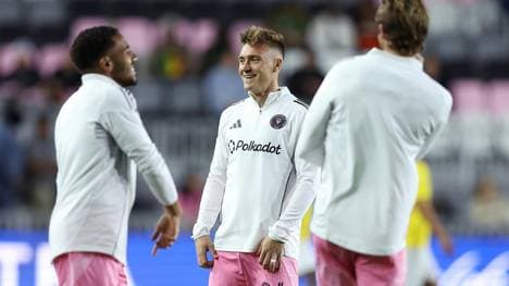 Julian Gressel (M.) verlässt Miami