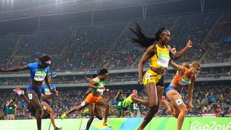 Elaine Thompson (v.) gewann bereits über 100 Meter