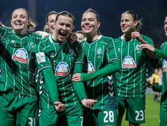 Werder siegt im Verfolgerduell