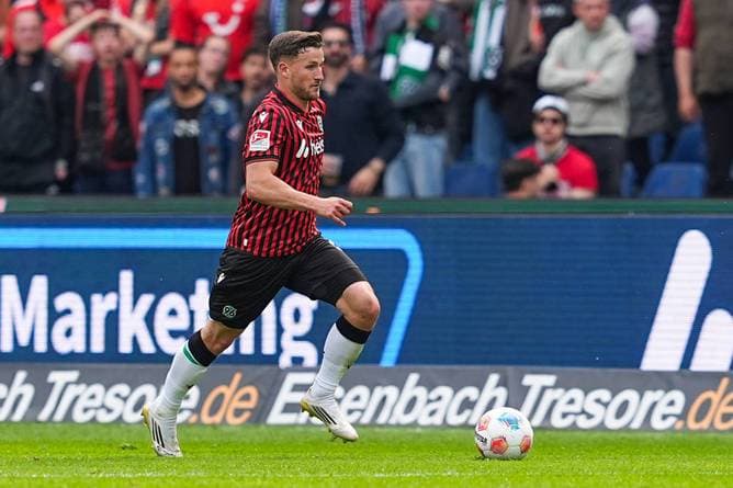 Gladbach holt Zweitliga-Kapitän