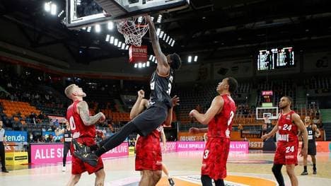 Ulm schlägt Würzburg am ersten Spieltag